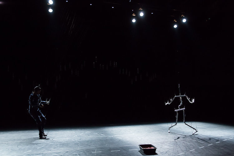 Pas de quatre – Ali&nbsp;Moini